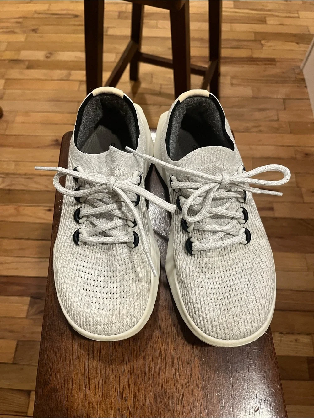 allbirds Women's Athletic Sneakers in white and gray size 8